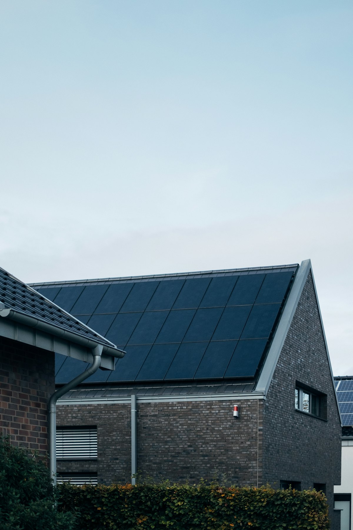 Panneaux solaires sur une maison en Belgique
